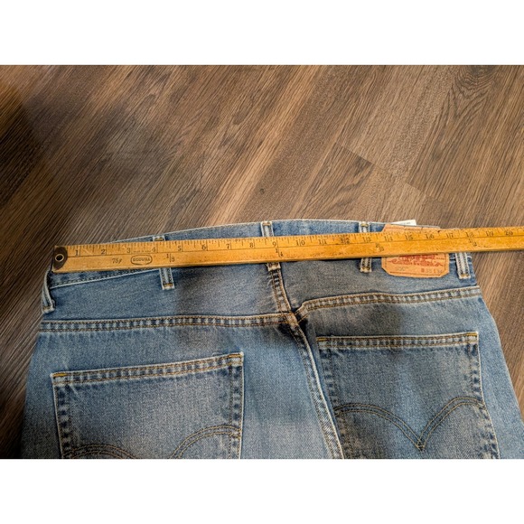 VTG‎ Levis 550 Relaxed Fit Jeans Light Wash Denim Faded Distressed Mens W38 L34 - Picture 6 of 8